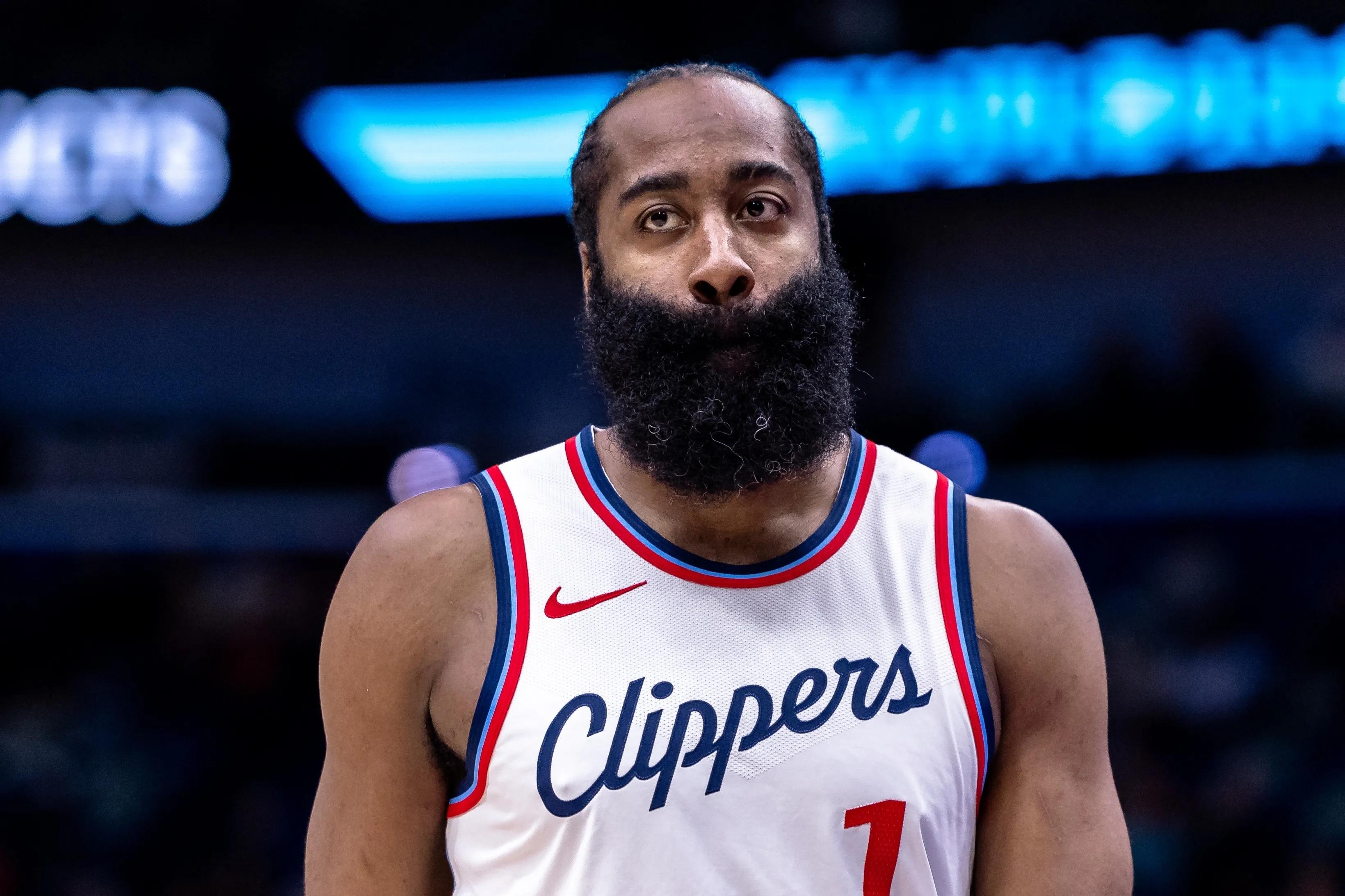 j9九游会官网入口 -哈登回归赛场，战术调整首场状态亮眼，TL观众沸腾！的简单介绍